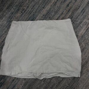 Abercrombie & Fitch White Mini Skirt